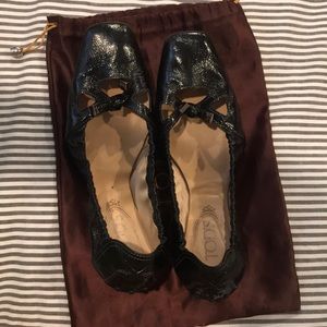Tod’s Black Patent Leather Ballet Flats